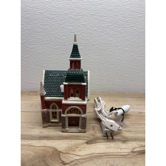 Vtg 1995 Christmas Valley Collection Light Up Cathedral - Picture 2 of 15